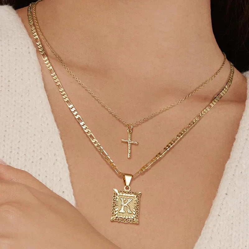 Conjunto Collar Cruz con Inicial | Oro