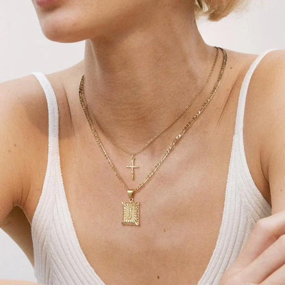 Conjunto Collar Cruz con Inicial | Oro
