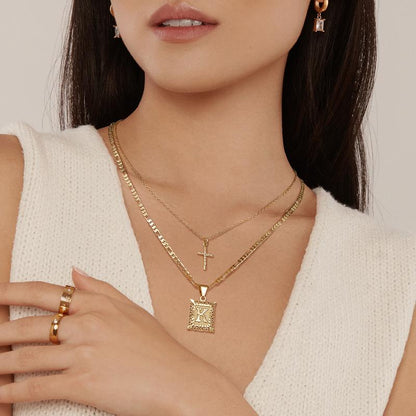 Conjunto Collar Cruz con Inicial | Oro