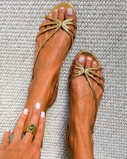 Ginebra | Sandalias Doradas Elegancia Veraniega