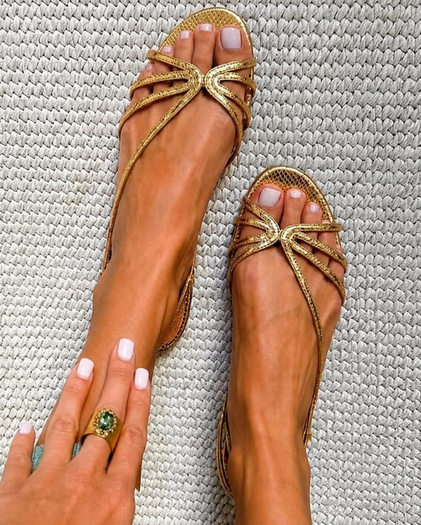 Ginebra | Sandalias Doradas Elegancia Veraniega