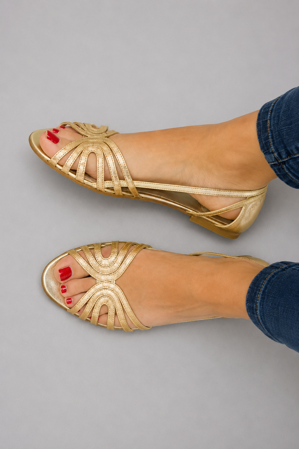 Leonor | Sandalias Doradas Luz de Verano