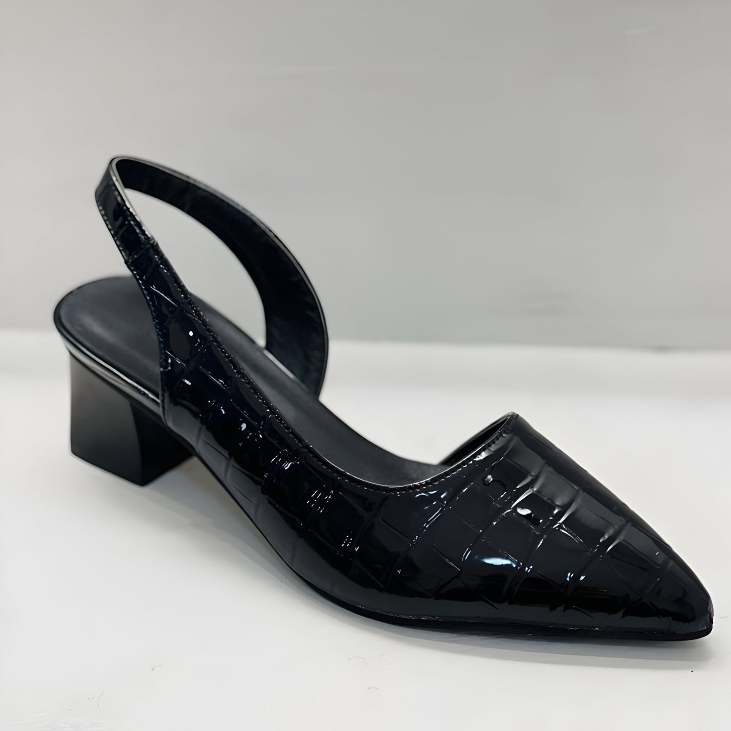 Flor | Zapatos de Salón Elegancia Serena