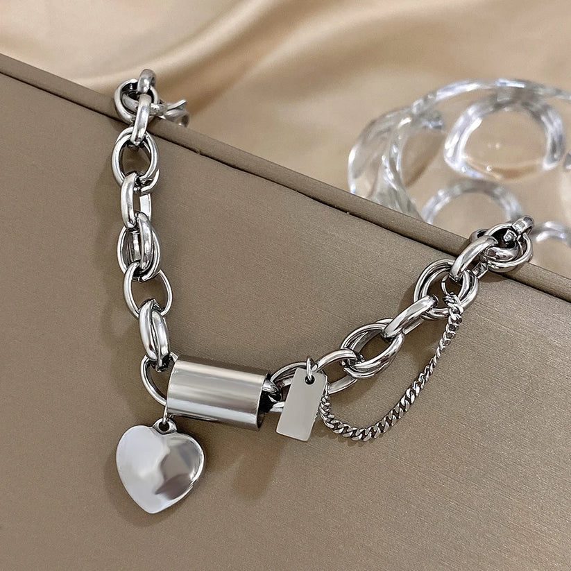 Pulsera Gruesa Acorazonada | Oro